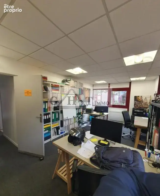 Bureaux à vendre 70 m² à PONTOISE - photo 8