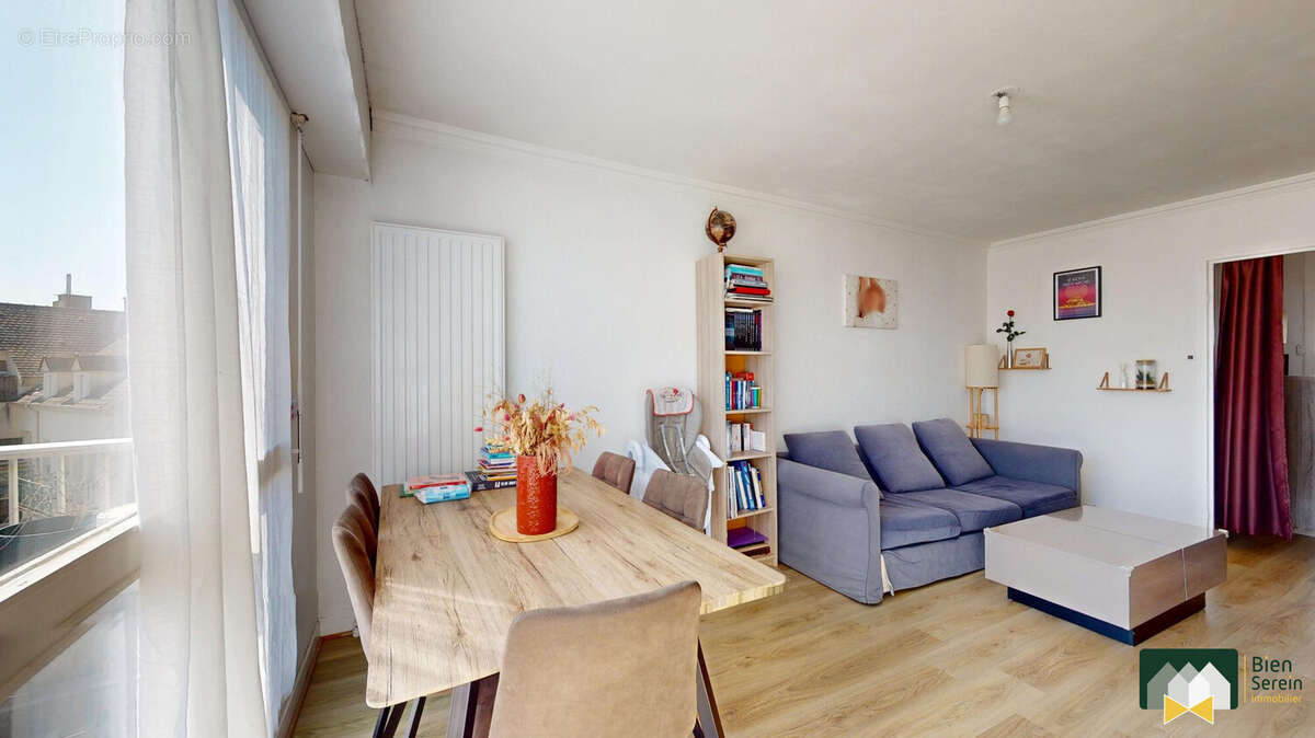 Appartement à MAINVILLIERS