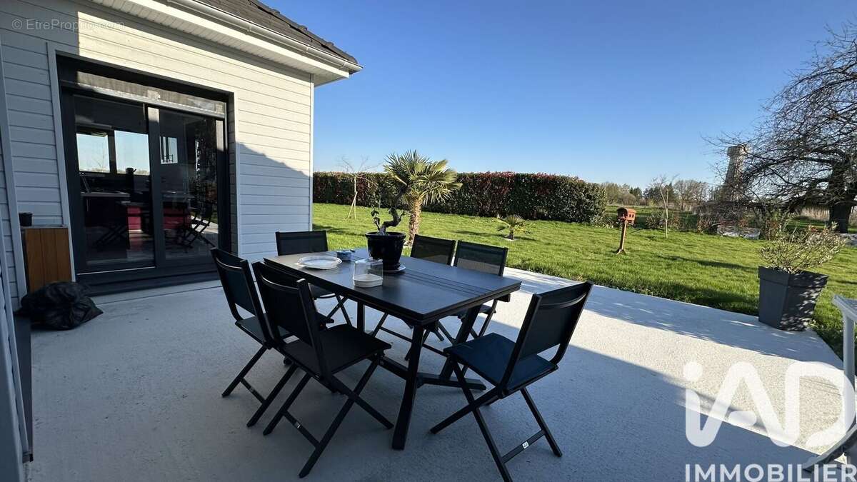 Photo 4 - Maison à LE THUIT-SIGNOL