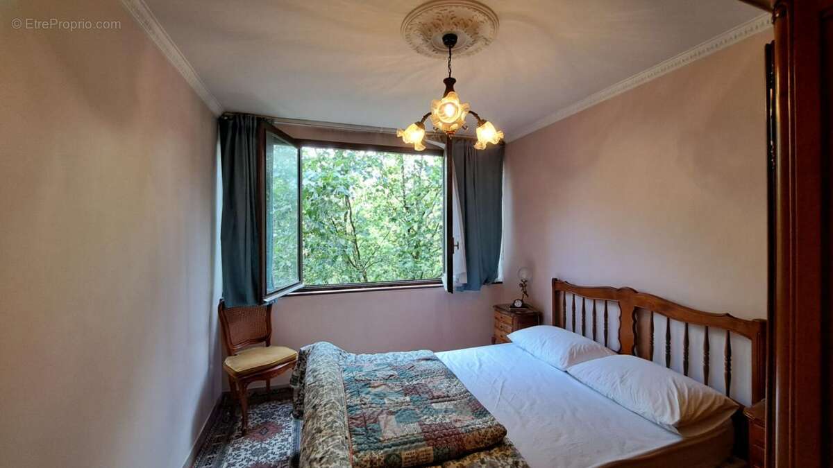 Appartement à FONTENAY-LE-FLEURY