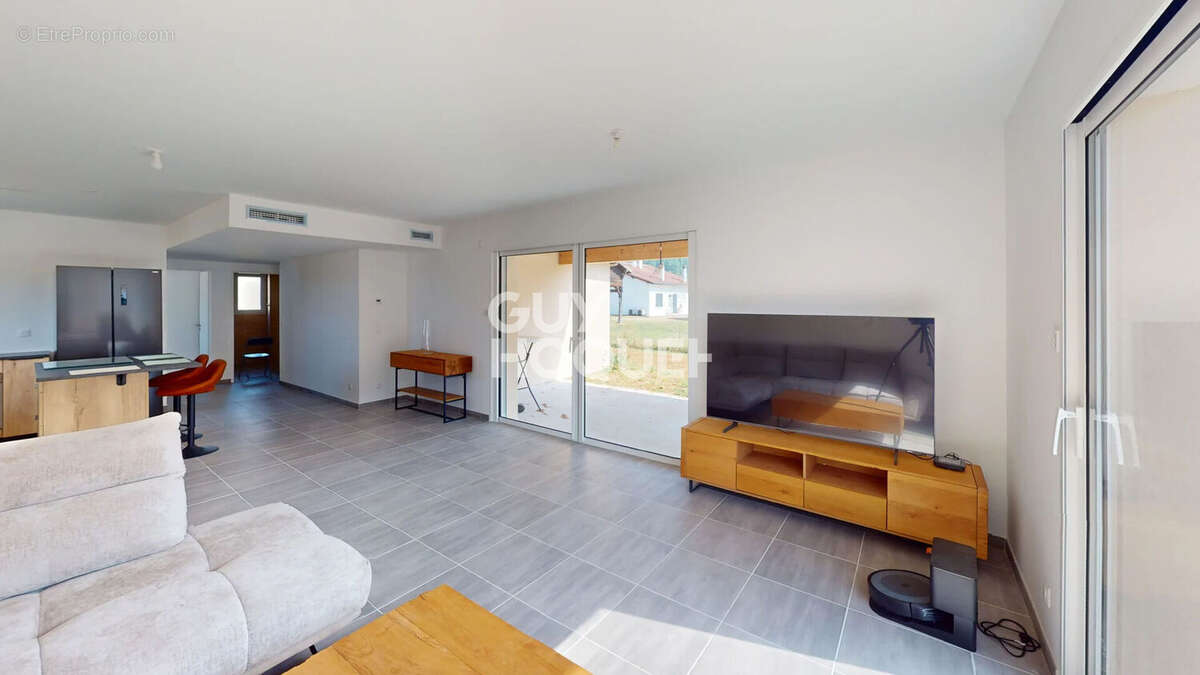 Maison à RION-DES-LANDES