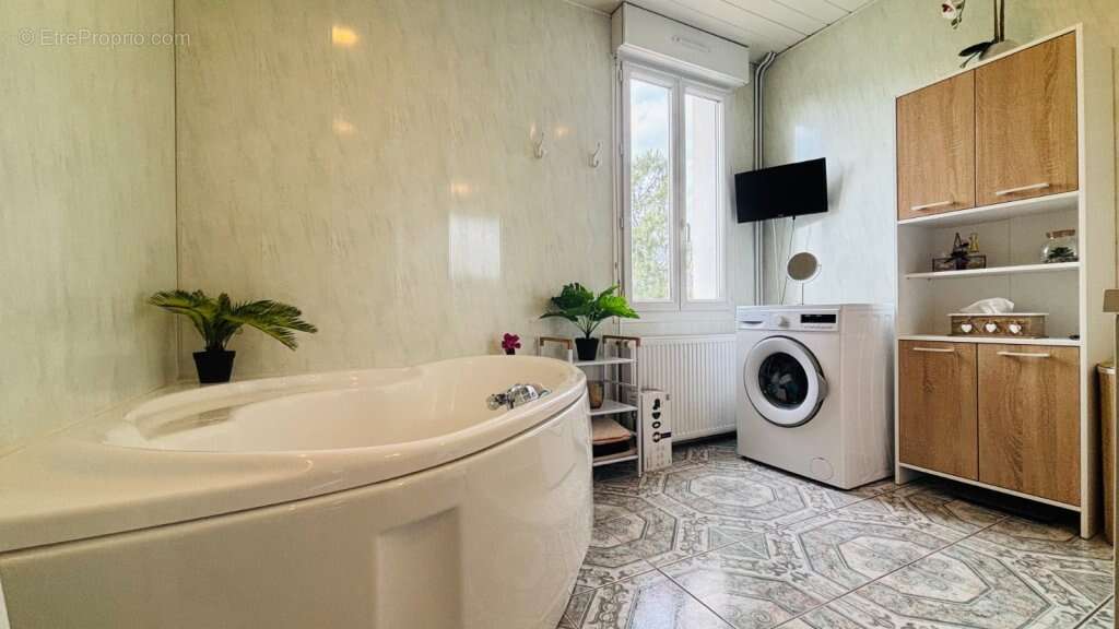 Maison à CIRY-LE-NOBLE