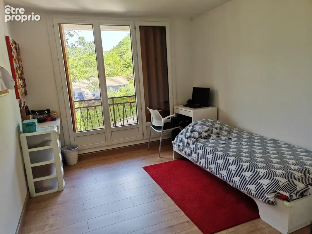 Grand appartement à acheter à Chevreuse - photo 3