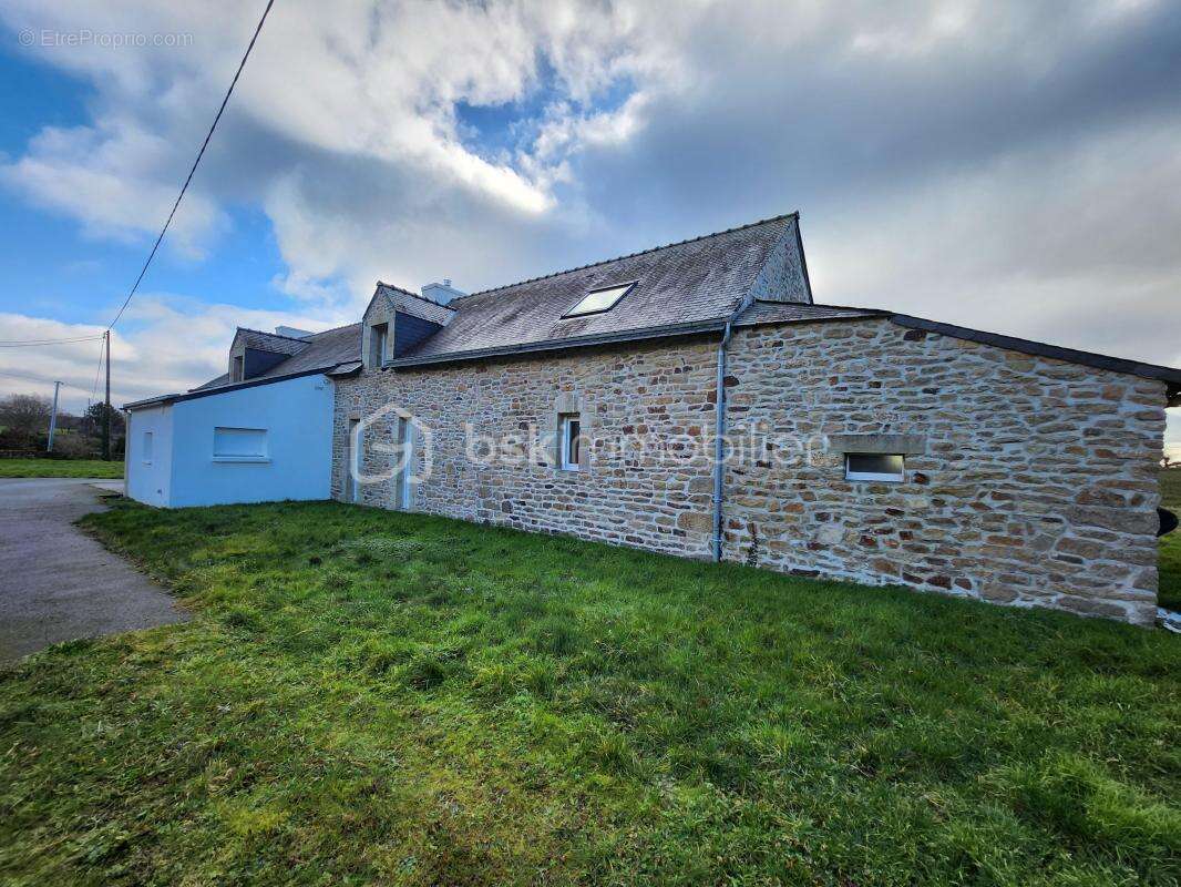 Maison à GRAND-CHAMP