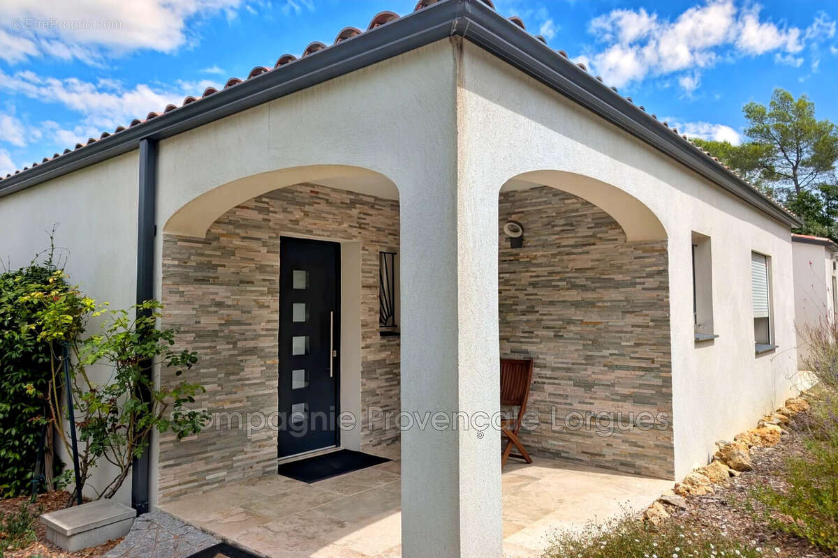 Maison à LORGUES