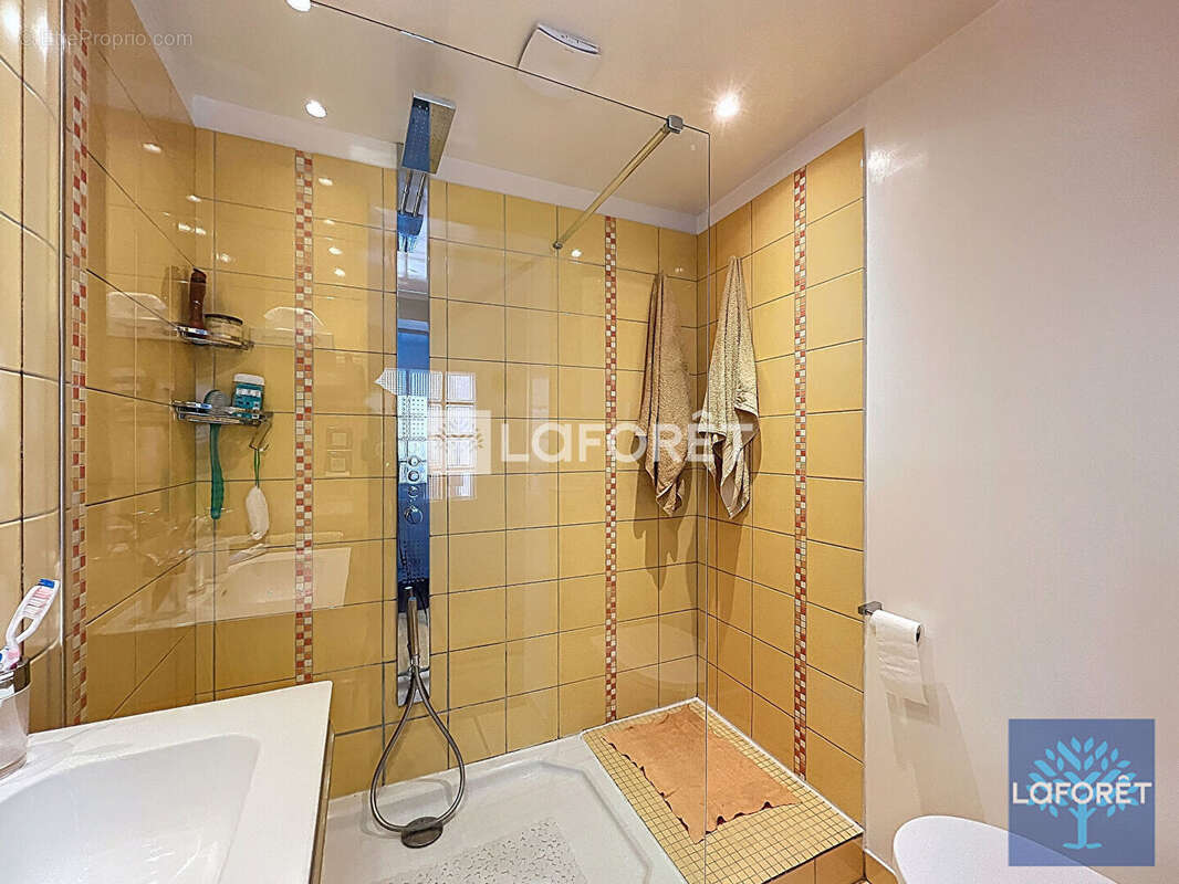 Maison à VIGNEUX-SUR-SEINE