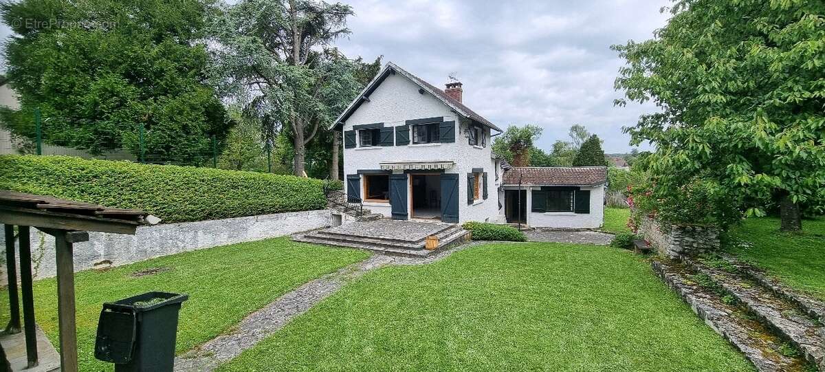 Maison 165 m² à Follainville-Dennemont  - photo 2