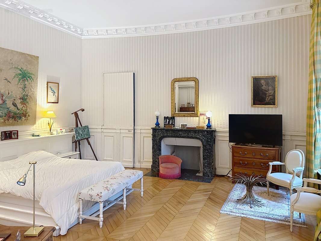 Appartement à vendre 7 pièces, jardin et parkings REIMS (51) - photo 15
