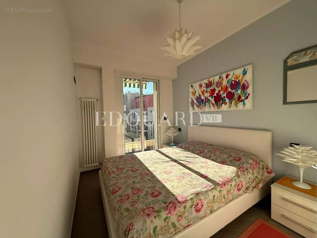 Appartement à ROQUEBRUNE-CAP-MARTIN