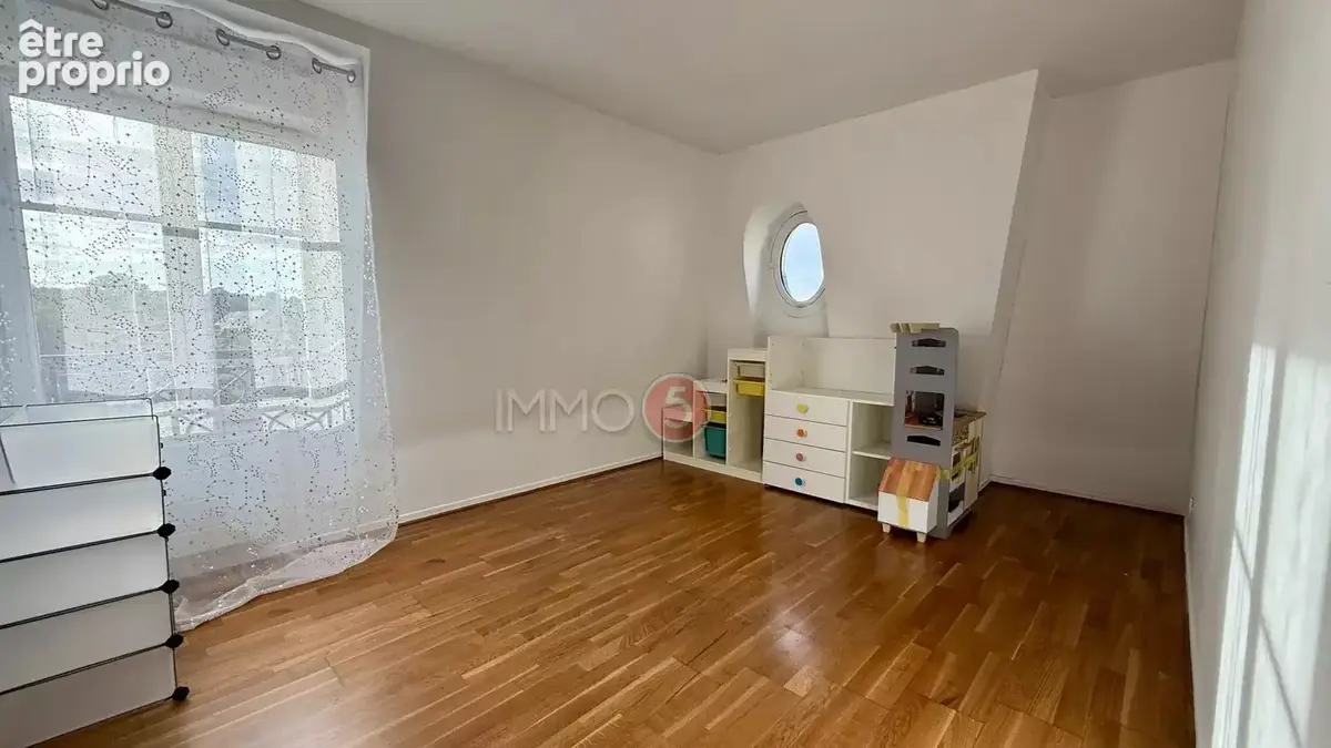 Appartement 91 m² à Les Pavillons-Sous-Bois  - photo 10