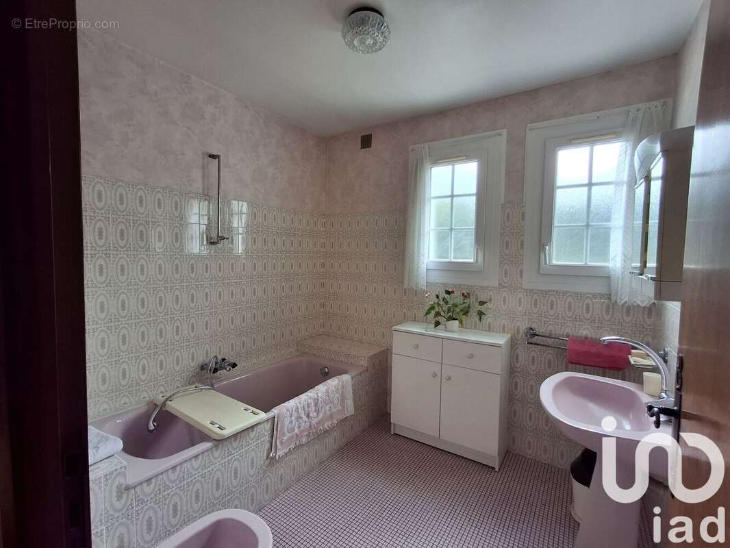 Photo 8 - Maison à QUIMPERLE