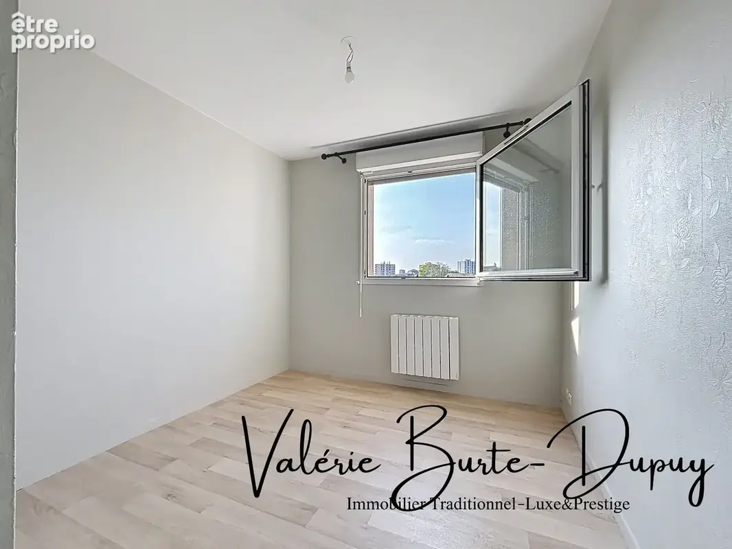 Orléans Saint-Marceau Lycée St Charles Appartement à vendre T2 45m2 avec Terrasse plein vue dégagée et parking extérieur - photo 13
