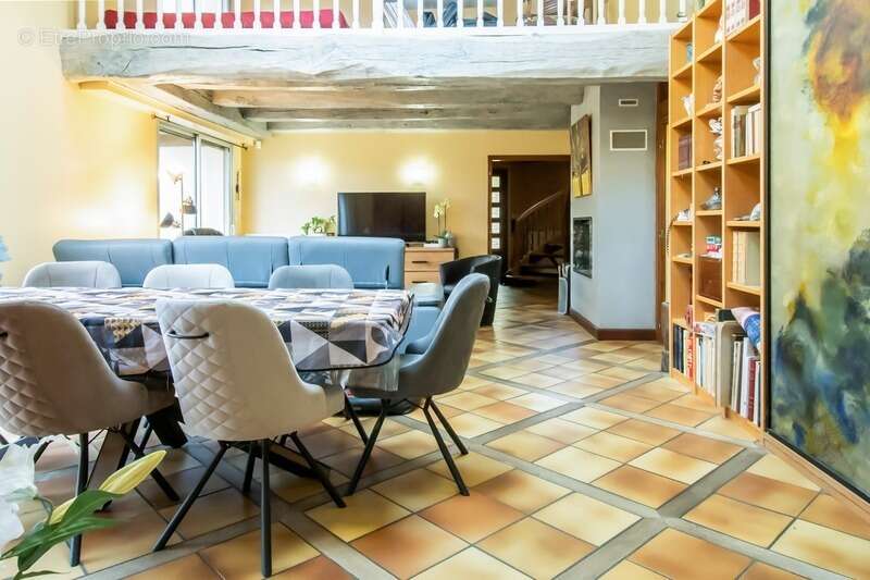 Maison à BIRAC-SUR-TREC