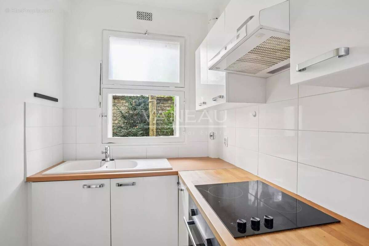 Appartement à PARIS-14E