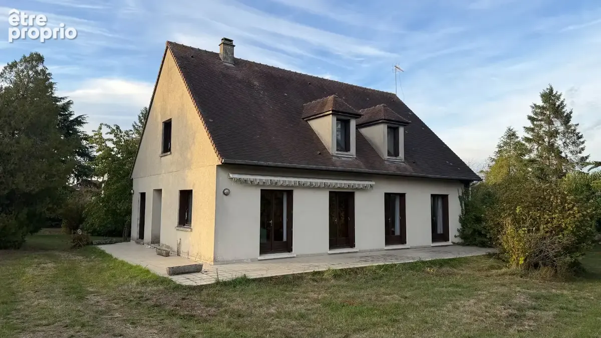 Maison à JOUY-MAUVOISIN