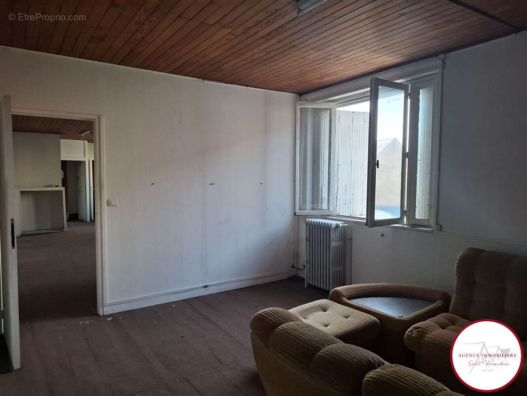Appartement à SAINT-AMAND-MONTROND