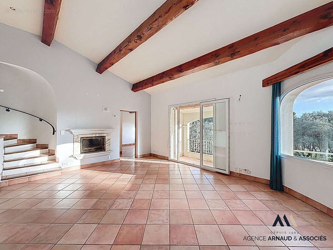 Maison à LA CADIERE-D'AZUR