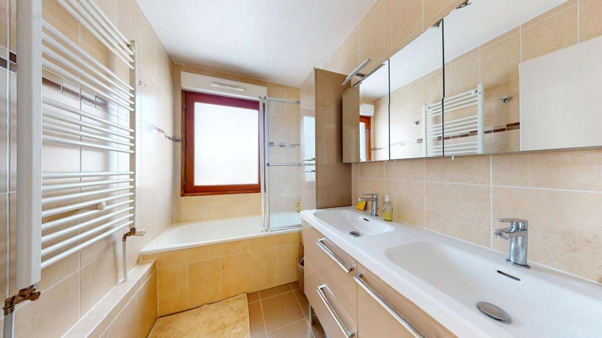 Appartement à VITRY-SUR-SEINE