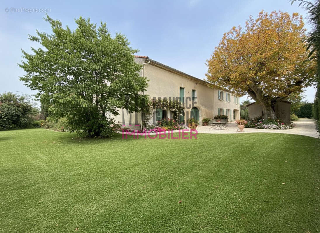 Maison à CHATEAURENARD