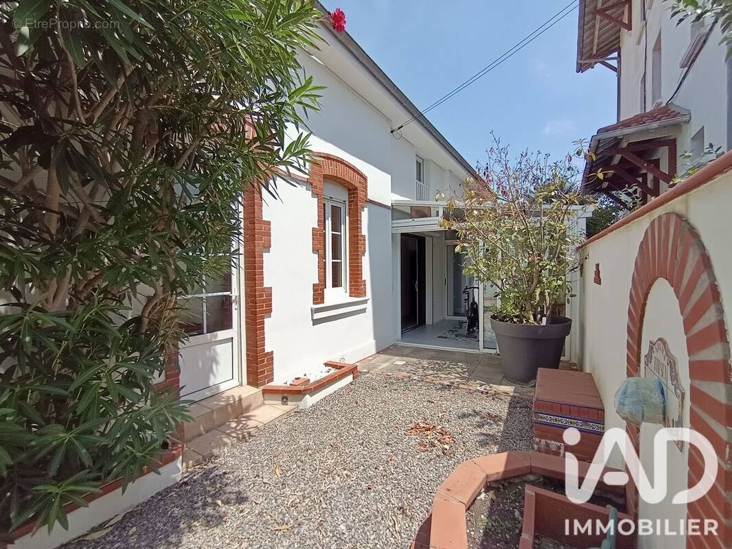 Photo 1 - Maison à TARBES