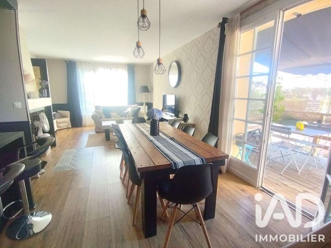 Maison 116 m² à Saint-Denis-Les-Ponts  - photo 2