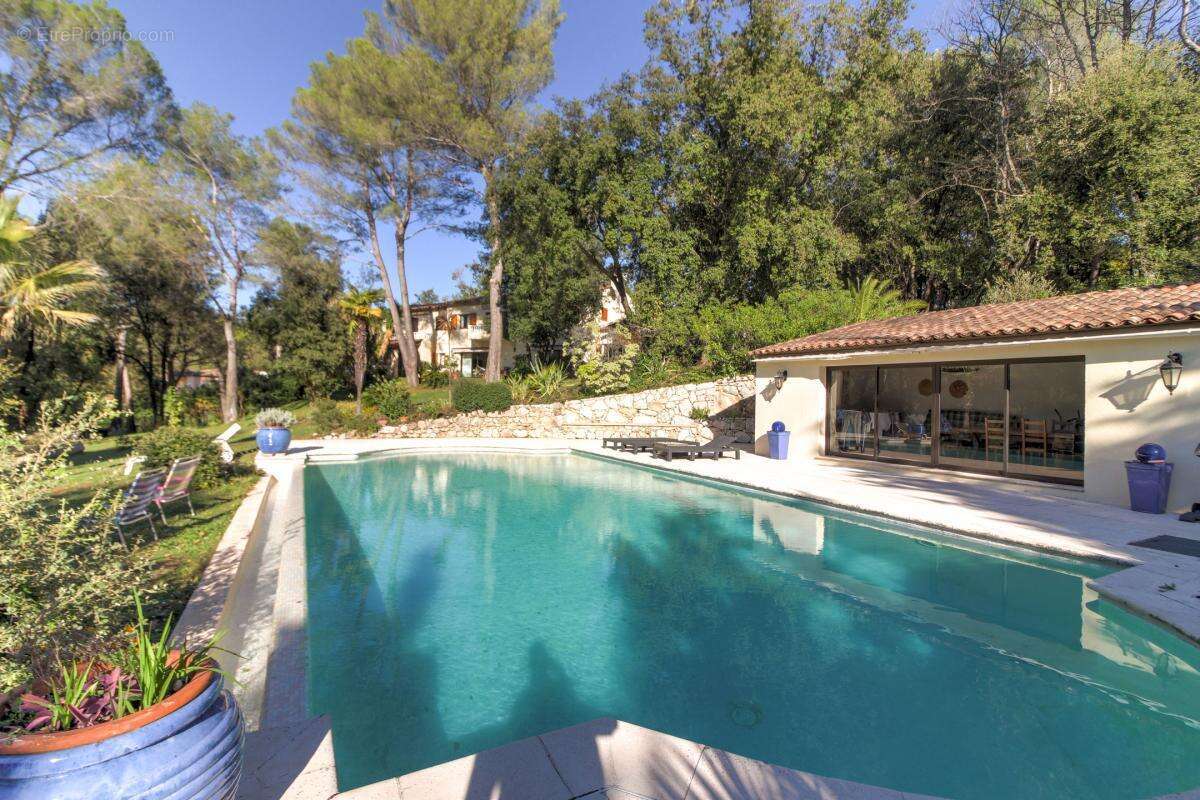 Maison à LA COLLE-SUR-LOUP