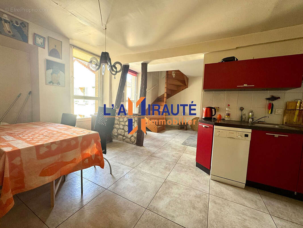Appartement à HOUILLES