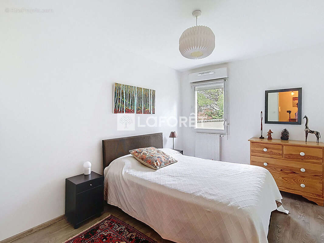 Appartement à GENAY