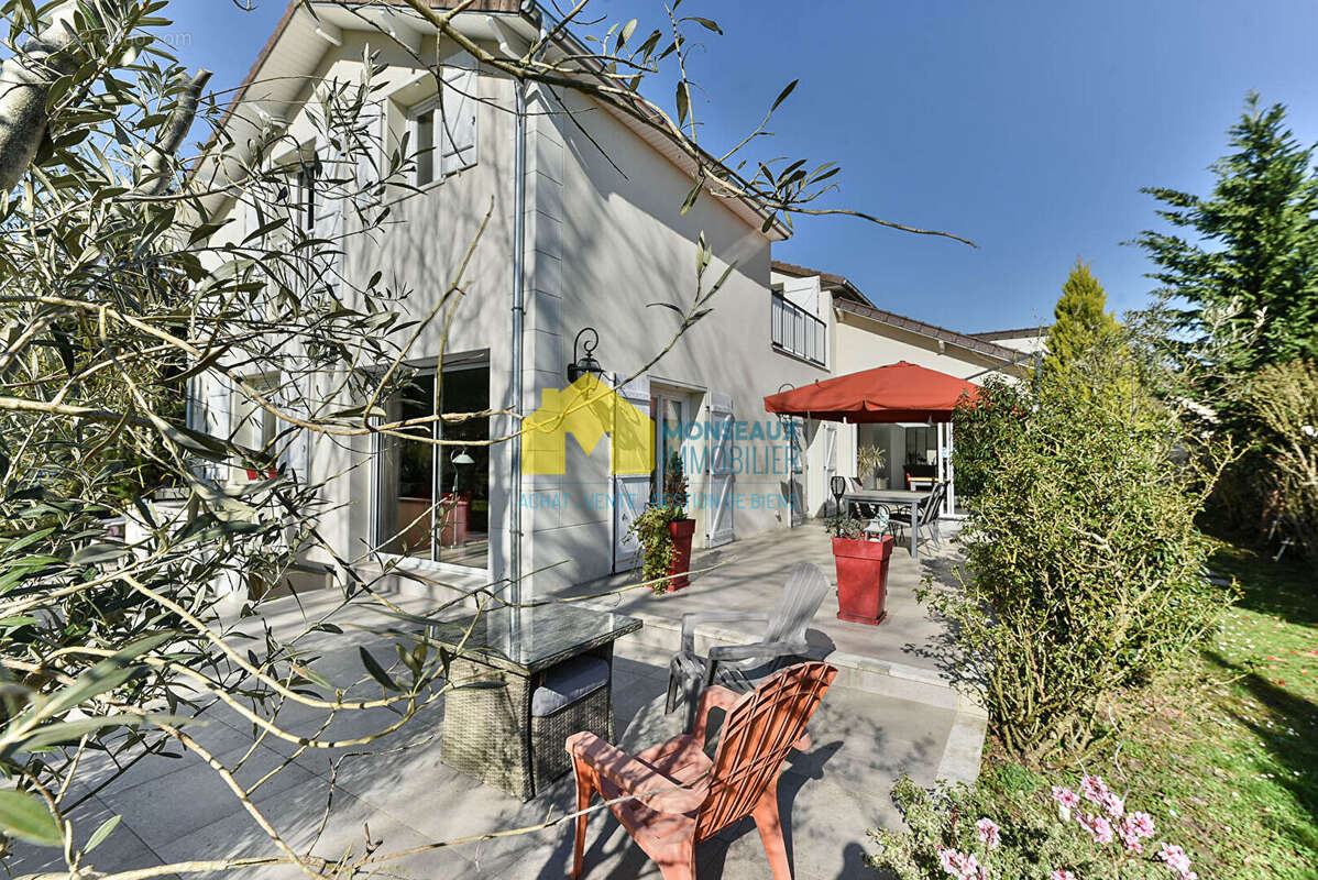 Maison à VILLIERS-SUR-ORGE