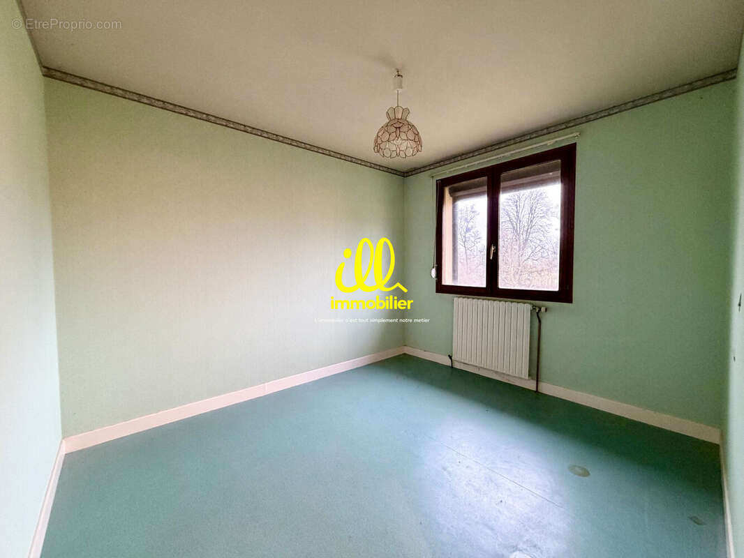 Maison 121 m² à Guignicourt-Sur-Vence  - photo 8