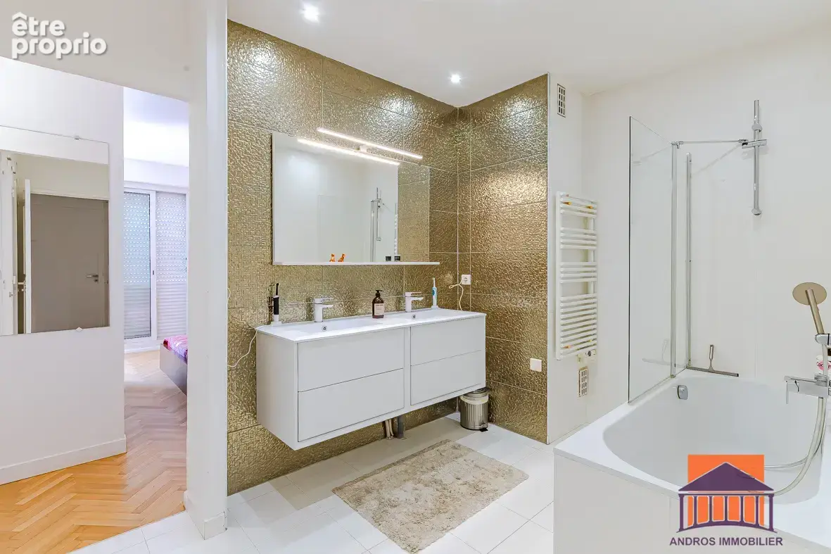 13008 Carré d’or, magnifique penthouse de 114 m2 plus 47 m2 de terrasses, vue mer, dernier étage, au sein d’un - photo 16