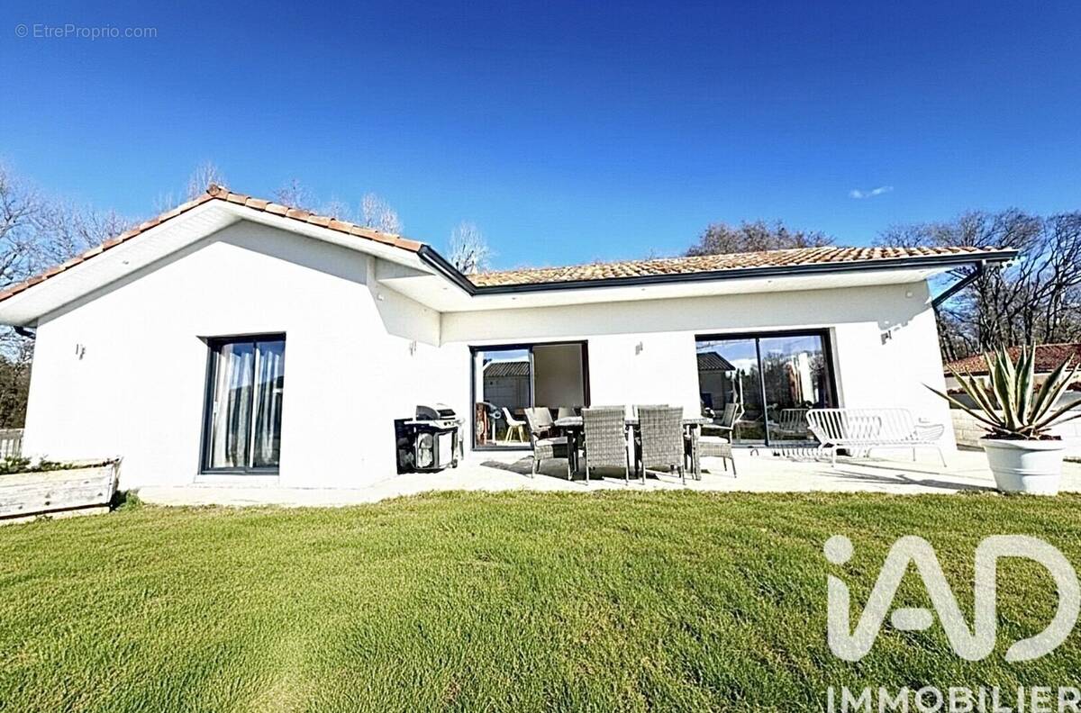Photo 1 - Maison à SAINT-MARTIN-DE-HINX