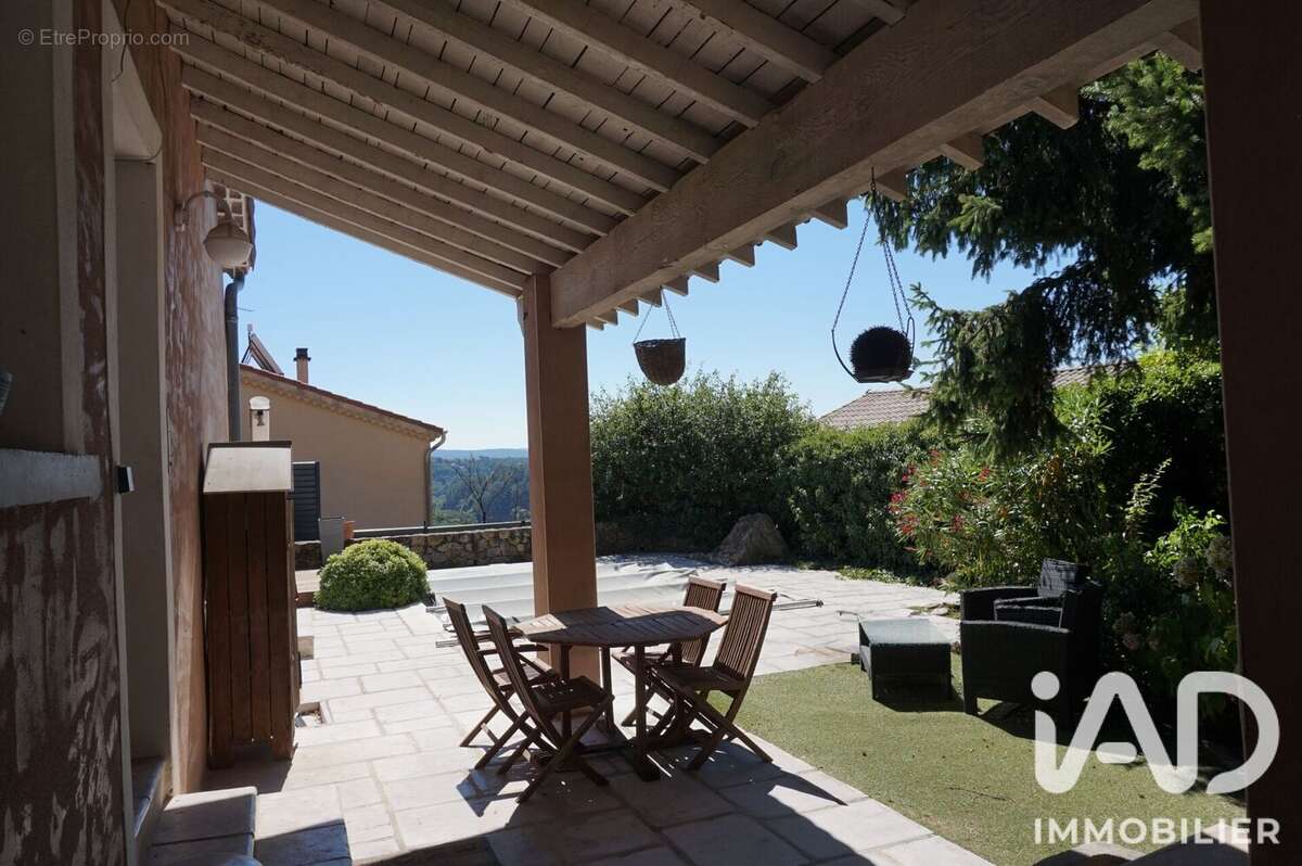 Maison 114 m² à Labegude  - photo 2