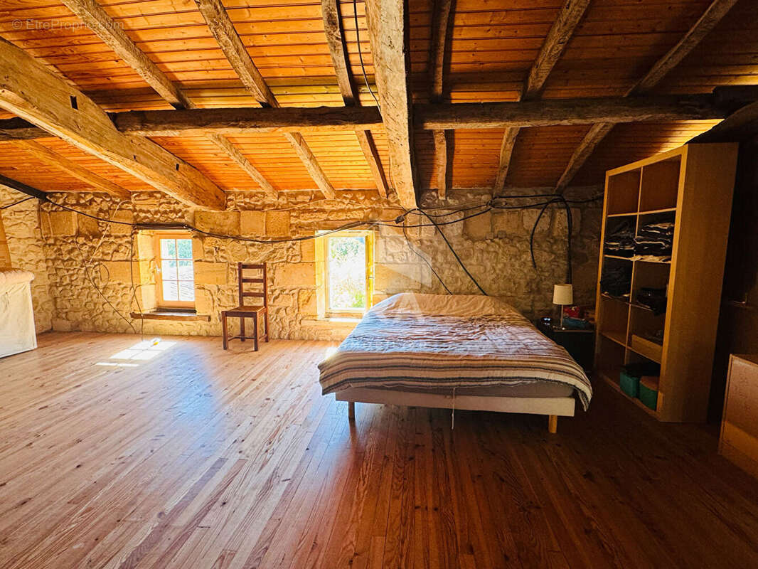 Maison à MOMBRIER