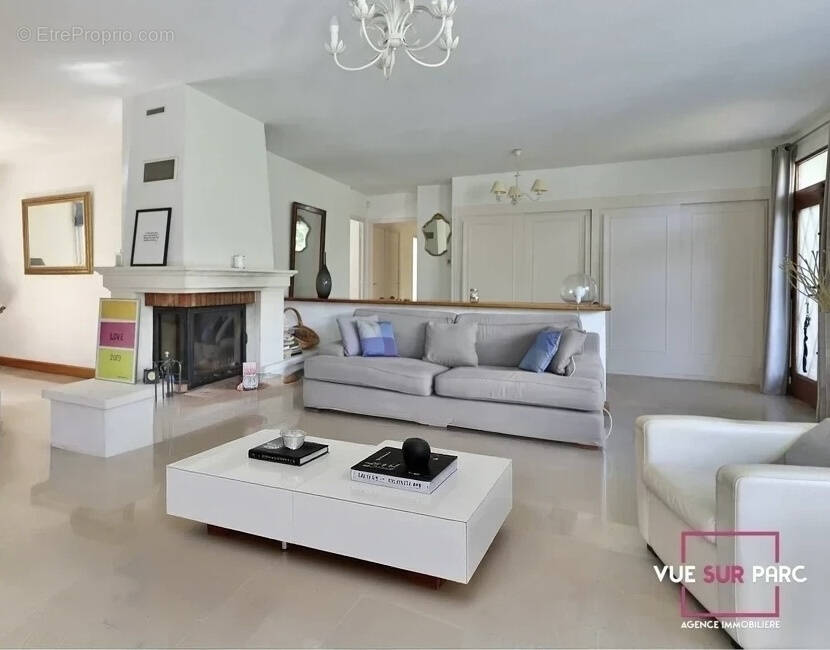 Maison à FRANCHEVILLE