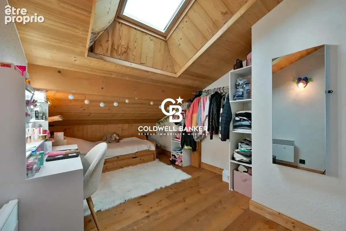 Coteau de Passy, T5/6 120m² avec jardin et garage dans chalet. - photo 6