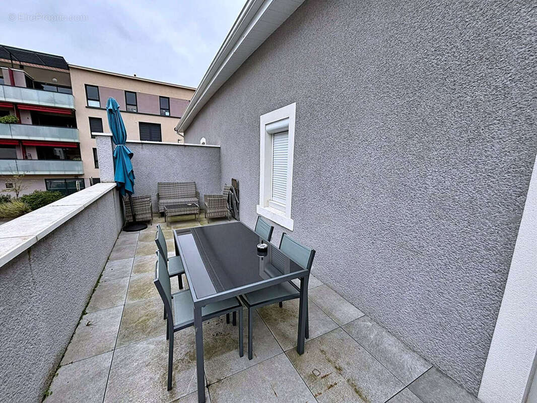 Appartement à RENAISON