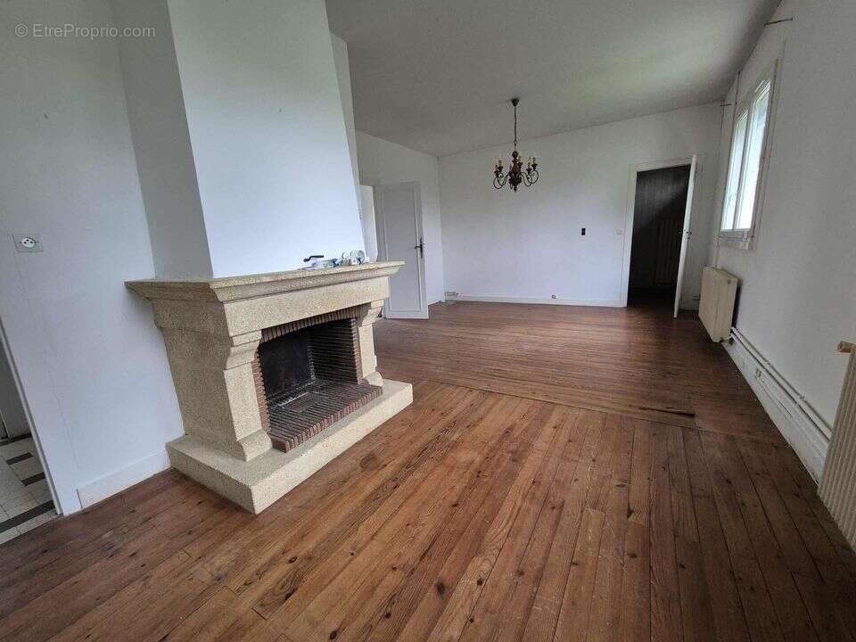 Pauillac - 2 chambres - terrain 558m² - Calme - proximité - Maison à PAUILLAC