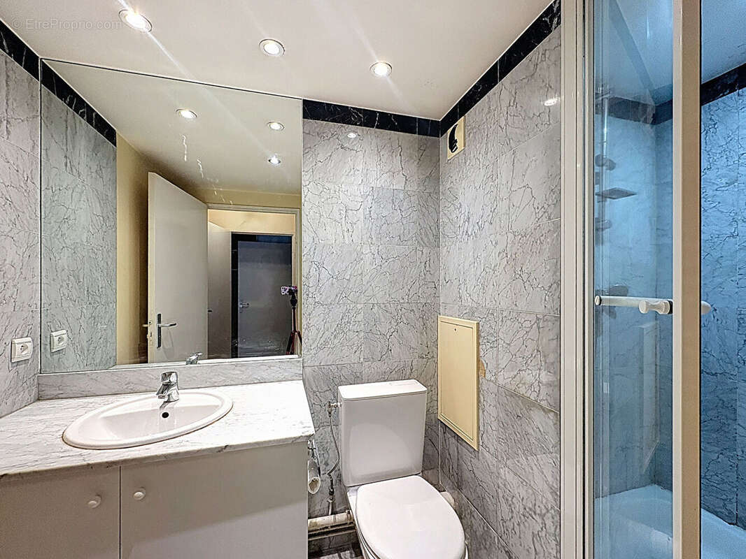 Appartement à SURESNES