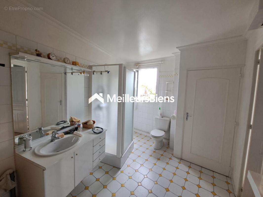 Maison à VILLECHETIF