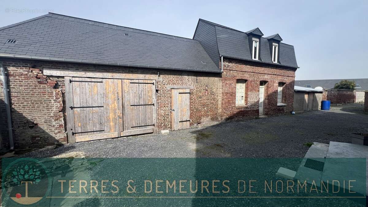 Maison à ETALONDES