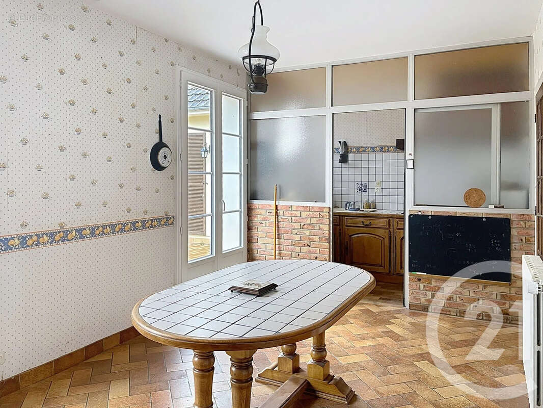 Maison à SAINT-MARTIN-D'ABLOIS