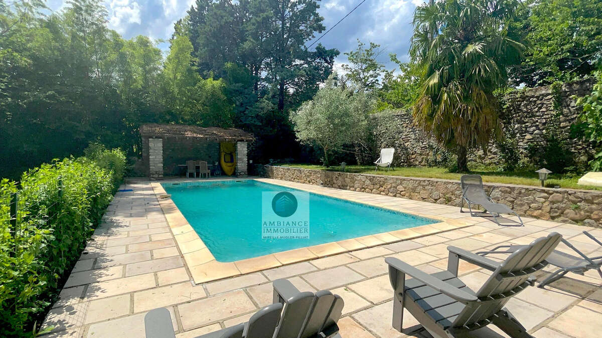 Maison à LES OLLIERES-SUR-EYRIEUX