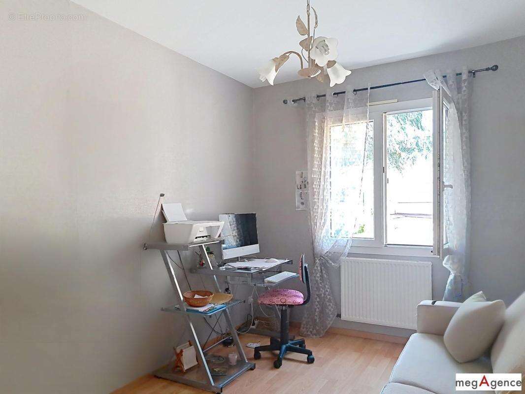 Vertou Bourg – Maison de plain-pied avec beaux volumes et 2 garages - photo 7