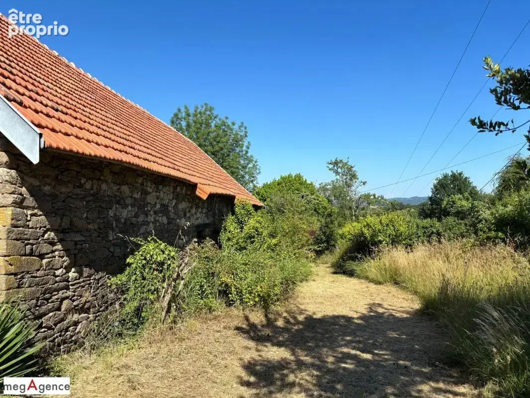 Maison en pierre à rénover avec sa grange à aménager - photo 5