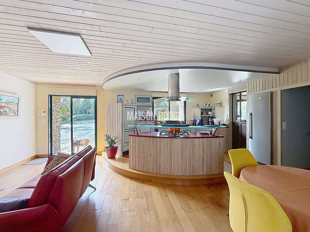 Maison à DOL-DE-BRETAGNE