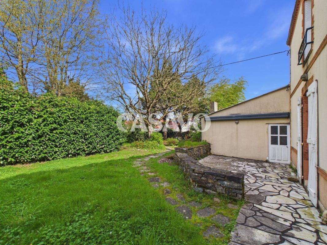 Maison à BOUGUENAIS