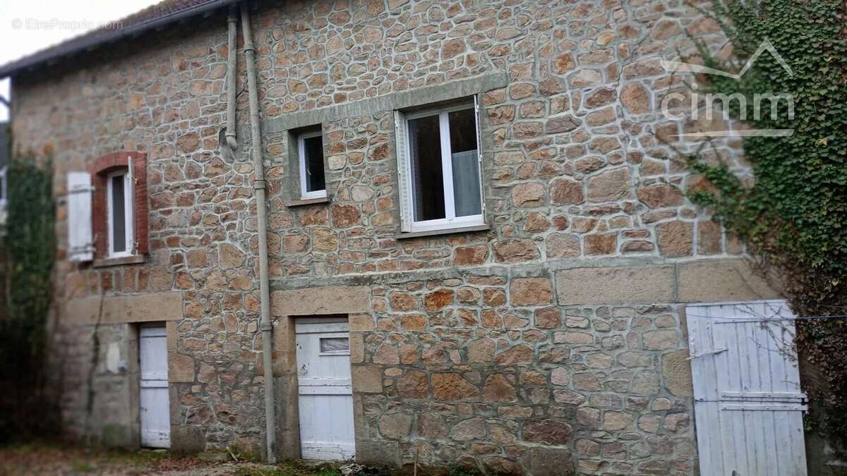 Village de NEDDE - photo 3