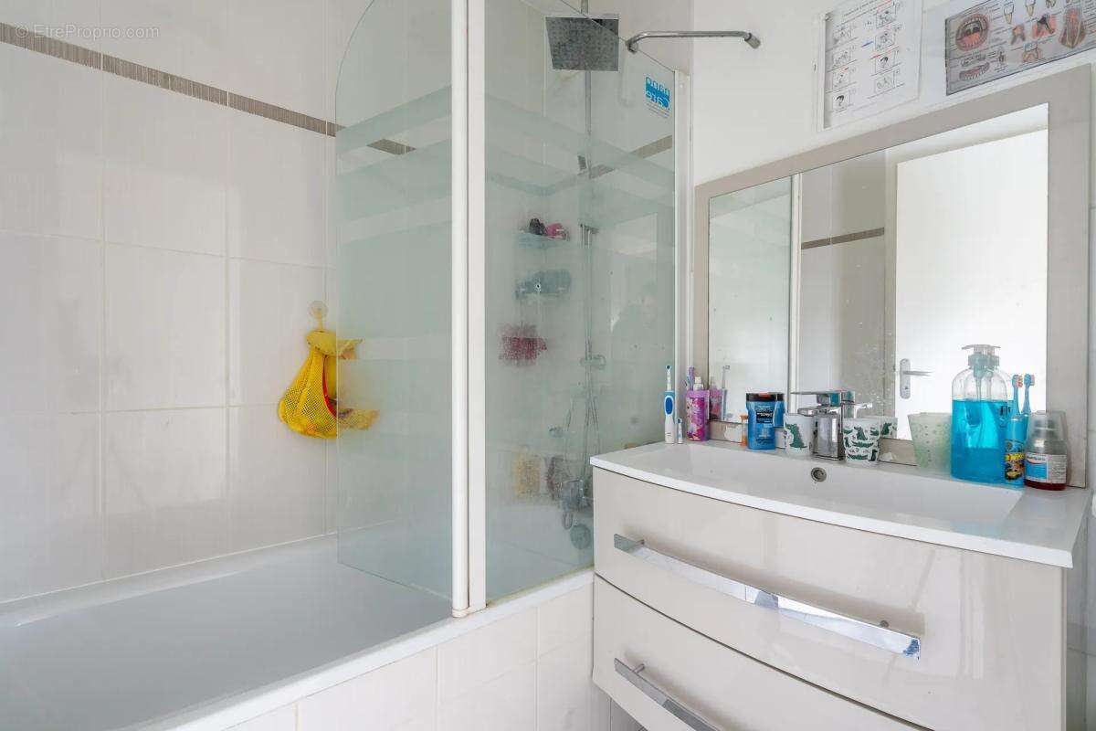 Appartement à STAINS