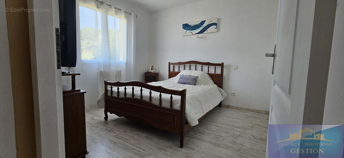 Maison familiale de plain pied a  pontacq - photo 10